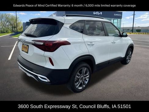 Used 2023 Kia Seltos S w/ Navigation Package AWD/4WD image 3