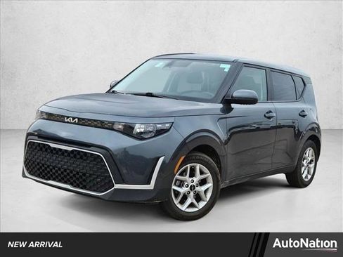 Used 2025 Kia Soul LX w/ LX Technology Package image 1