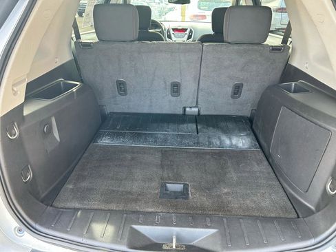 Used 2011 GMC Terrain SLE image 17