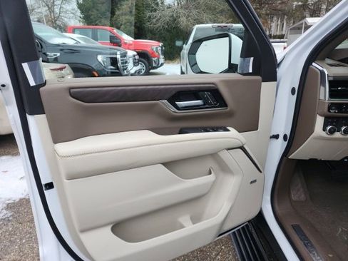 New 2026 GMC Yukon Denali image 10