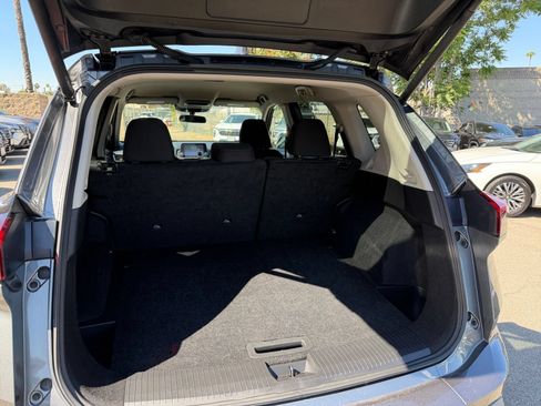 Used 2025 Kia K4 FWD image 33