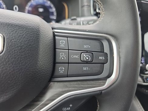 Used 2024 Jeep Wagoneer Series II w/ Flexible Seating Group RWD image 21