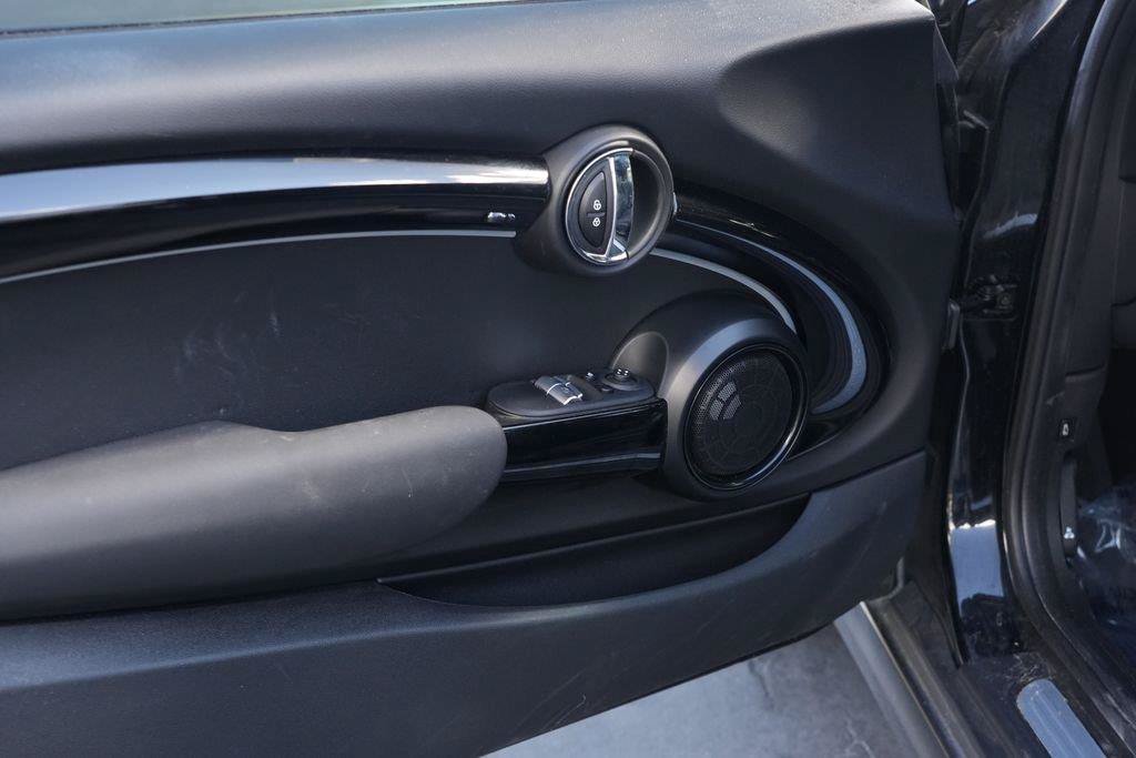 Certified 2024 MINI Cooper SE FWD image 11