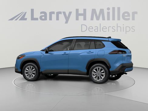 New 2026 Toyota Corolla Cross LE FWD image 5