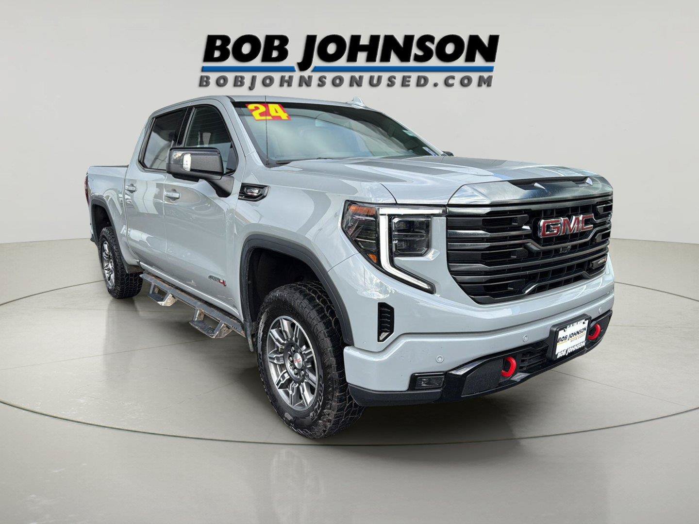 Used 2024 GMC Sierra 1500 AT4 w/ AT4 Preferred Package AWD/4WD image 1