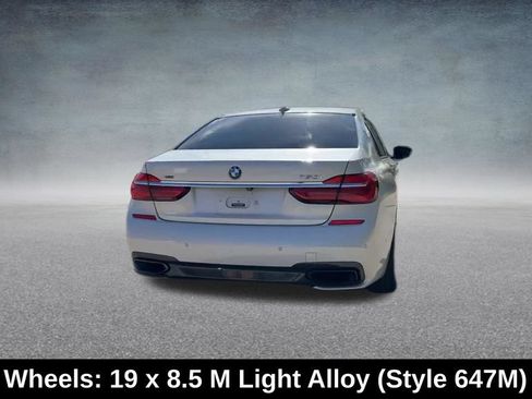 Used 2016 BMW 750i xDrive AWD/4WD image 23