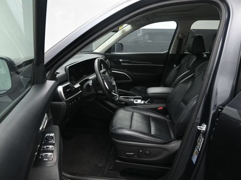 Used 2024 Kia Telluride S w/ S Sunroof Package FWD image 17
