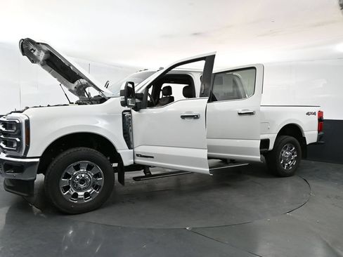 Used 2024 Ford F350 King Ranch w/ Chrome Package AWD/4WD image 27