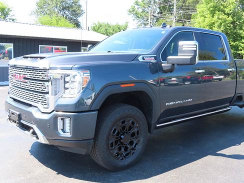 Used 2021 GMC Sierra 3500 Denali w/ Denali Ultimate Package AWD/4WD image 10