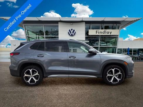 Certified 2025 Volkswagen Tiguan SE FWD image 7