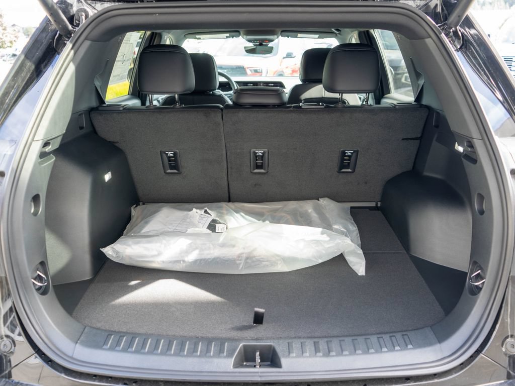 New 2027 GMC Terrain AT4 w/ Convenience Package III AWD/4WD image 30