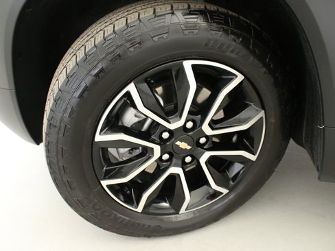 Used 2023 Chevrolet TrailBlazer ACTIV w/ Sun and Liftgate Package AWD/4WD image 27