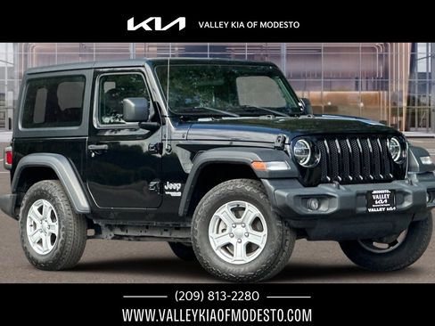 Used 2020 Jeep Wrangler Sport AWD/4WD image 1