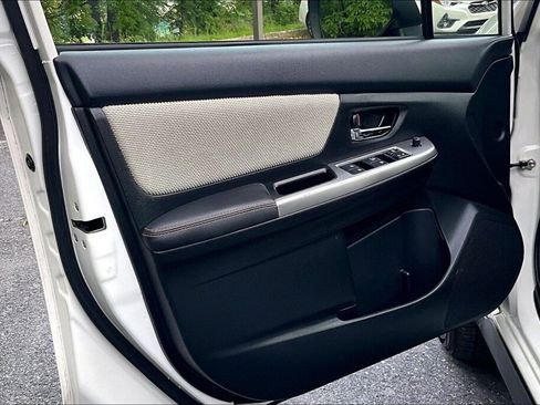 Used 2017 Subaru Crosstrek 2.0i Premium AWD/4WD image 12