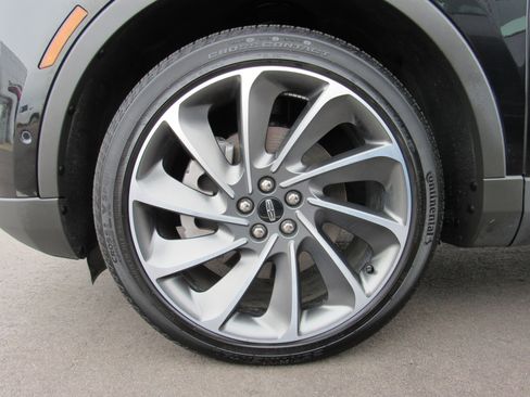 Used 2023 Lincoln Nautilus Reserve w/ Equipment Group 201A AWD/4WD image 29