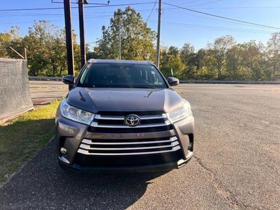 Used 2017 Toyota Highlander XLE