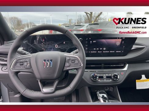 New 2026 Buick Envista Preferred image 17