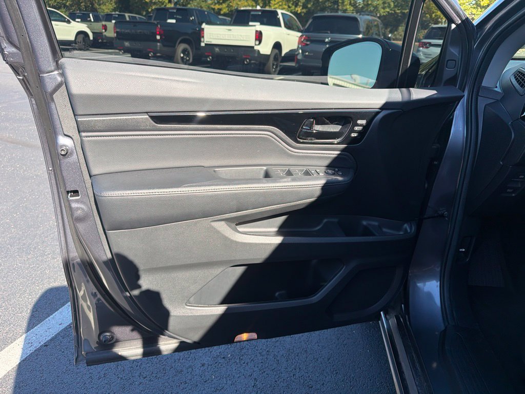 Certified 2024 Honda Odyssey Elite image 18