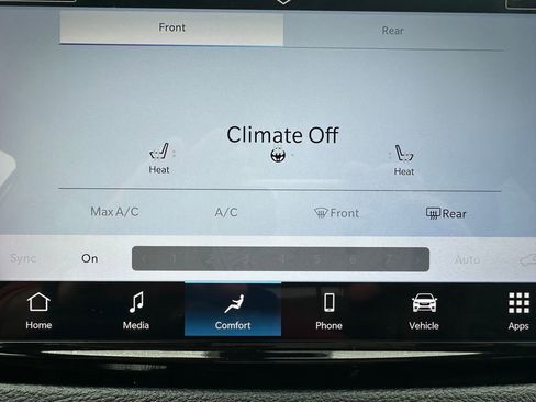Certified 2023 Chrysler Pacifica Touring-L FWD image 6