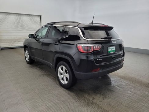 Used 2019 Jeep Compass Latitude w/ Popular Equipment Group AWD/4WD image 5
