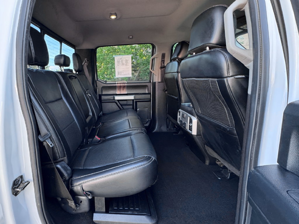 Used 2019 Ford F250 Lariat w/ Lariat Ultimate Package AWD/4WD image 33