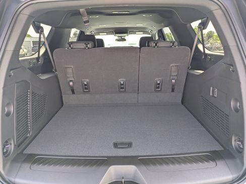 New 2026 Chevrolet Suburban LS RWD image 12
