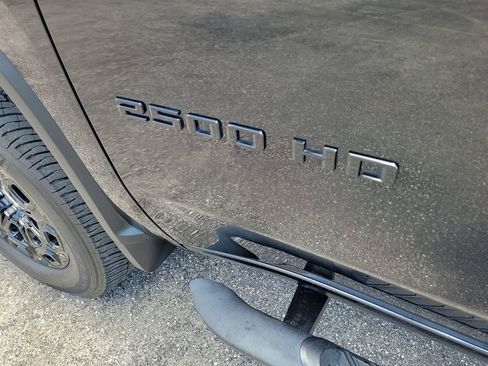 Used 2022 Chevrolet Silverado 2500 LTZ w/ LTZ Plus Package AWD/4WD image 10
