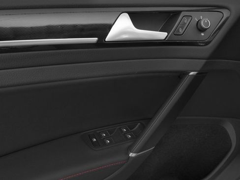 Used 2017 Volkswagen GTI SE image 20