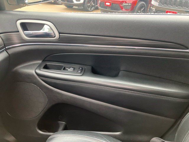 Certified 2020 Jeep Grand Cherokee Limited AWD/4WD image 19