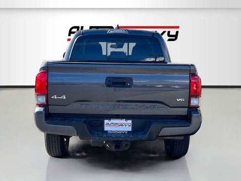 Used 2023 Toyota Tacoma SR5 w/ Technology Package image 6