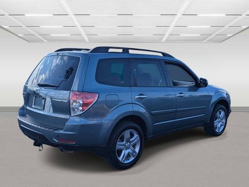 Used 2010 Subaru Forester 2.5X Limited image 5