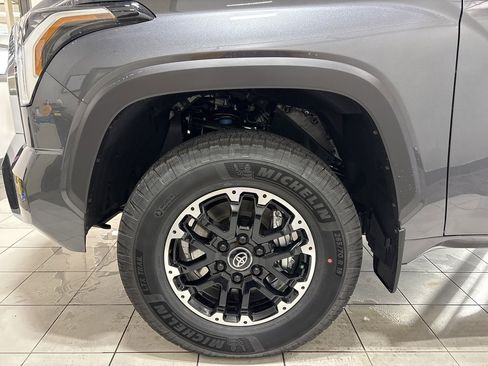 New 2026 Toyota Tundra SR5 image 7