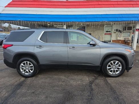 Used 2020 Chevrolet Traverse LT w/ Driver Confidence II Package image 7