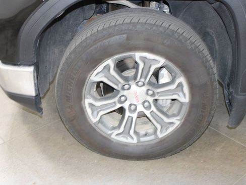 Used 2025 GMC Sierra 1500 SLT image 30