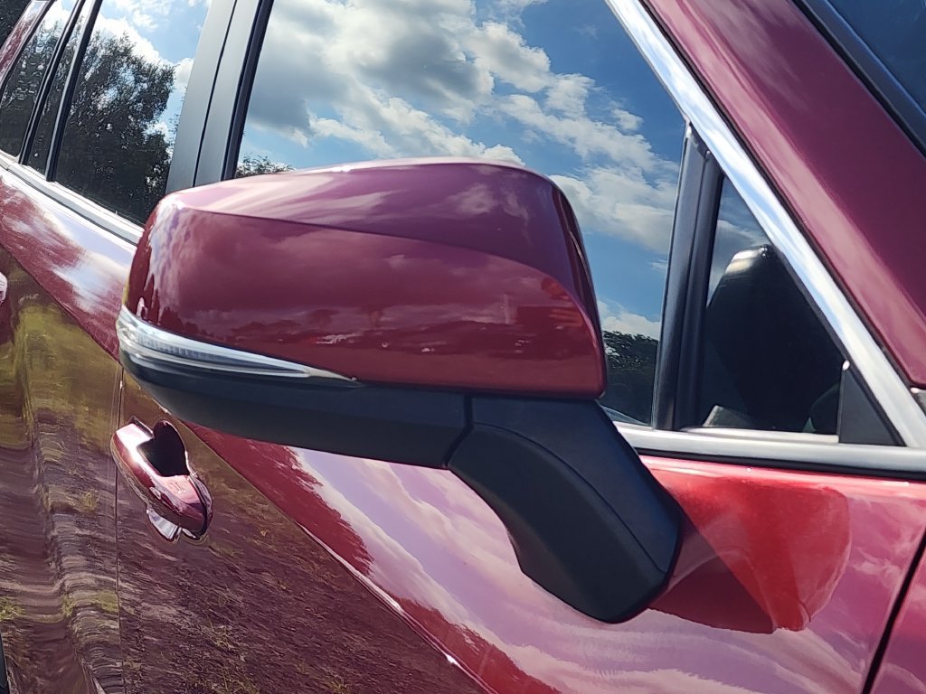 Used 2022 Toyota RAV4 XLE FWD image 12