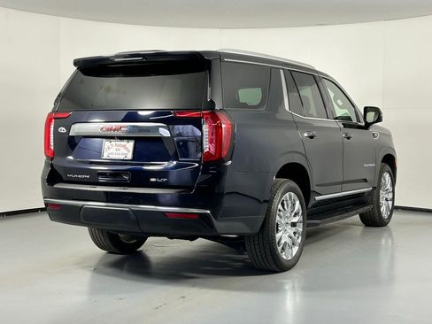 Used 2022 GMC Yukon SLT w/ SLT Premium Package AWD/4WD image 7