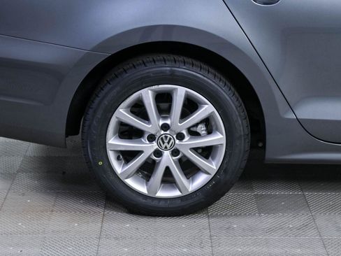 Used 2012 Volkswagen Jetta SE FWD image 33