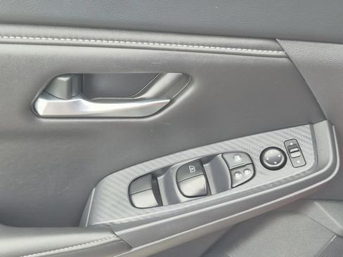 Certified 2025 Nissan Sentra SV w/ All-Weather Package FWD image 8