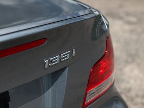 Used 2011 BMW 135i Coupe RWD image 27