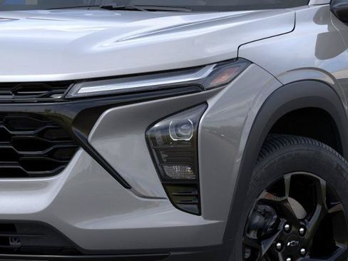New 2026 Chevrolet Trax LT w/ Driver Confidence Package FWD image 34