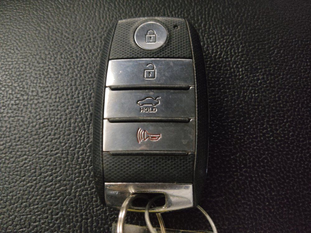 Used 2016 Kia Optima EX w/ Premium Package FWD image 32