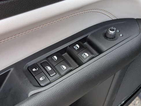 Used 2024 Jeep Compass Limited AWD/4WD image 13