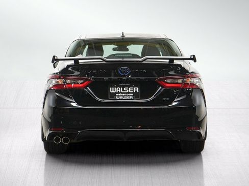 Used 2022 Toyota Camry SE FWD image 4