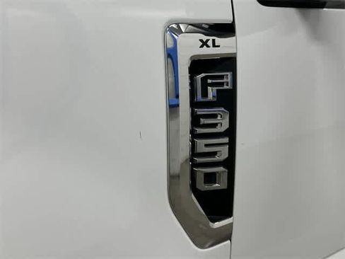 Used 2022 Ford F350 XL w/ Power Equipment Group image 29
