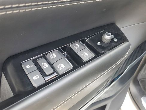 Used 2024 Jeep Grand Wagoneer L Series II w/ Quick Order Packagew 28T image 18