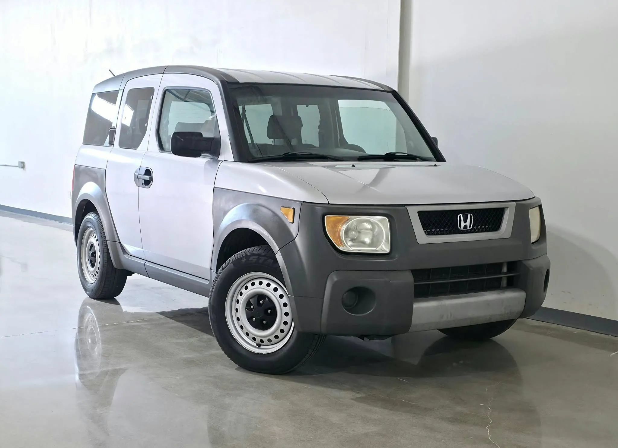 Used 2003 Honda Element DX image 1
