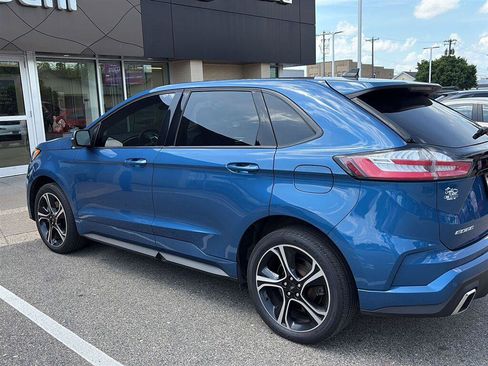 Used 2020 Ford Edge ST w/ Cold Weather Package AWD/4WD image 13