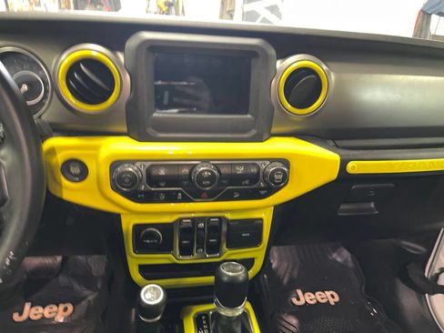 Used 2020 Jeep Wrangler Unlimited Sport AWD/4WD image 17