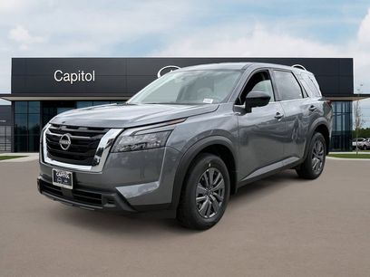 New 2025 Nissan Pathfinder S