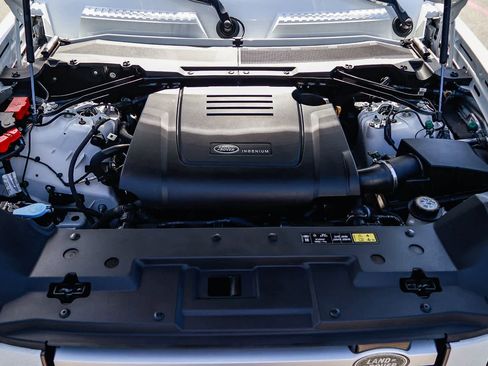 Used 2023 Land Rover Defender 110 S image 30